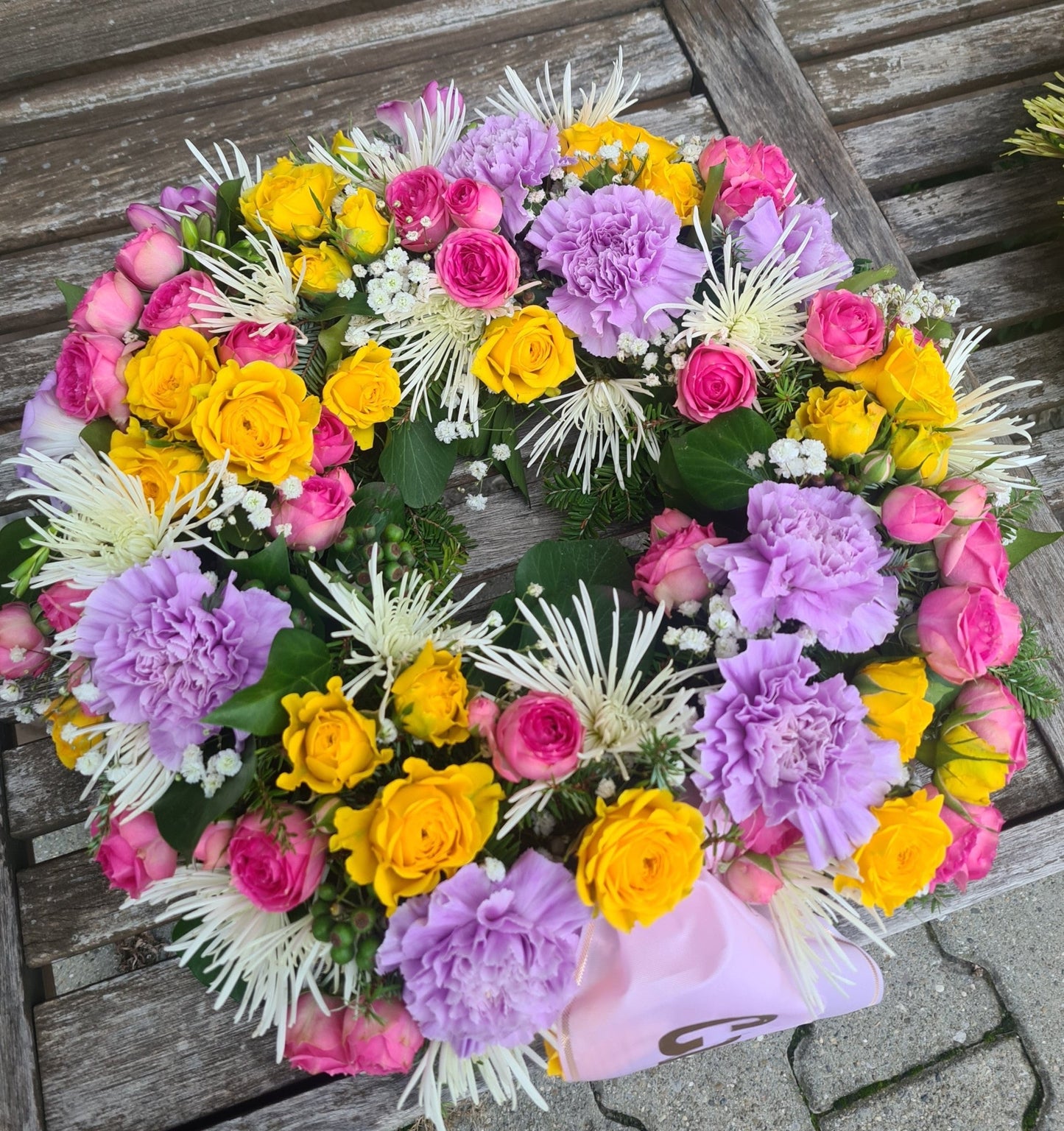 Couronne de fleurs - dernier hommage - Osiris Fleurs