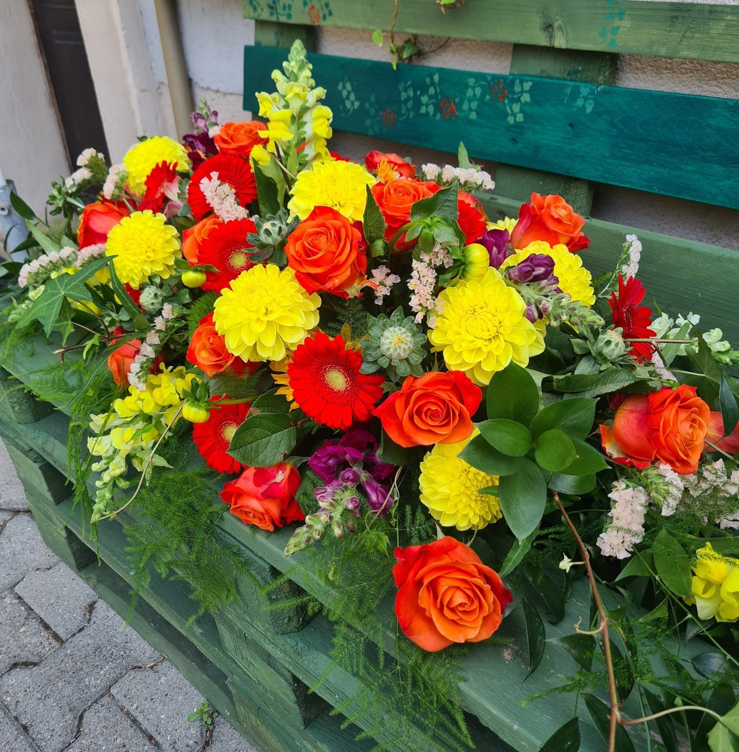Gerbe de fleurs funéraire - Osiris Fleurs