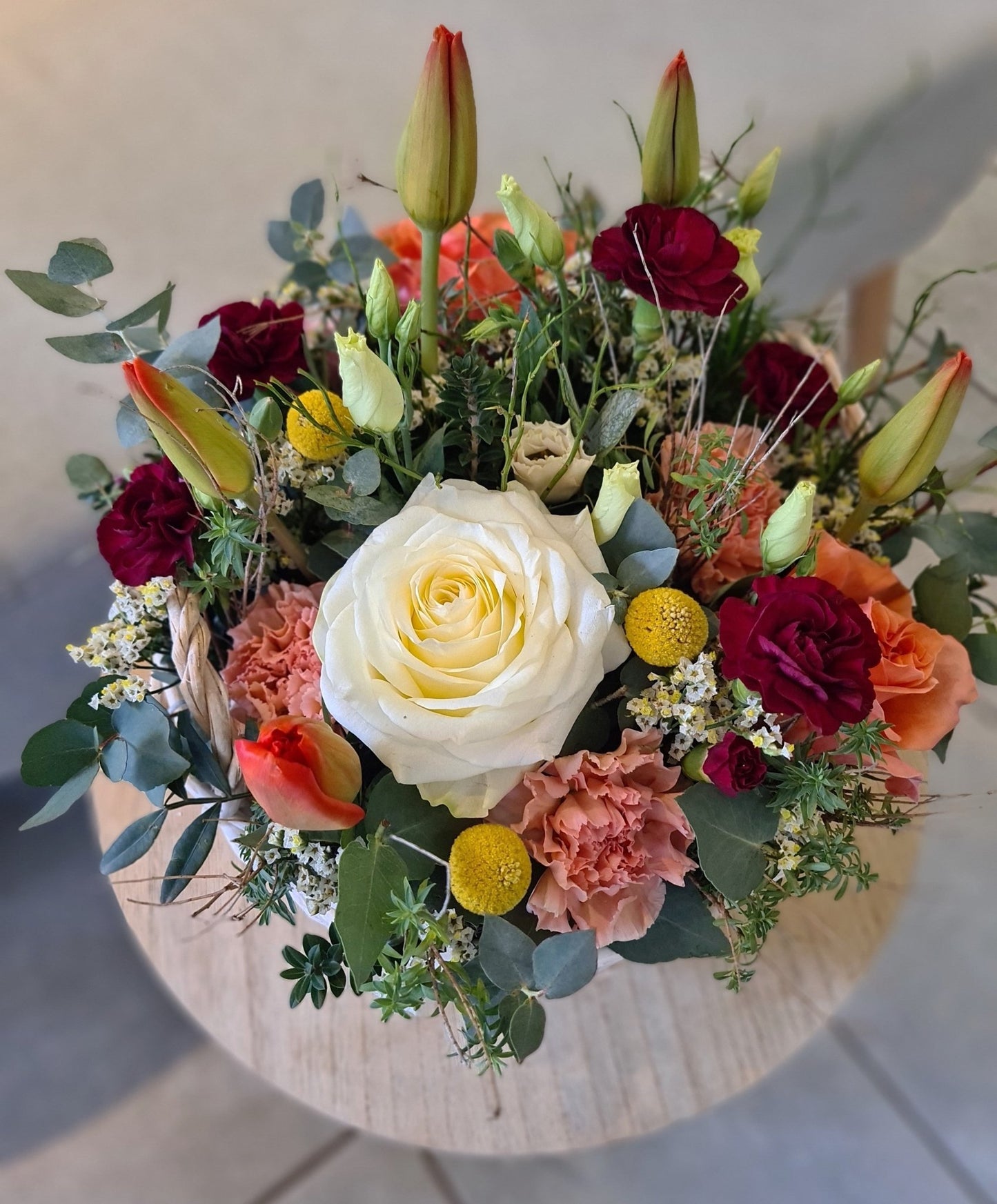 Panier de fleurs classique - Osiris Fleurs