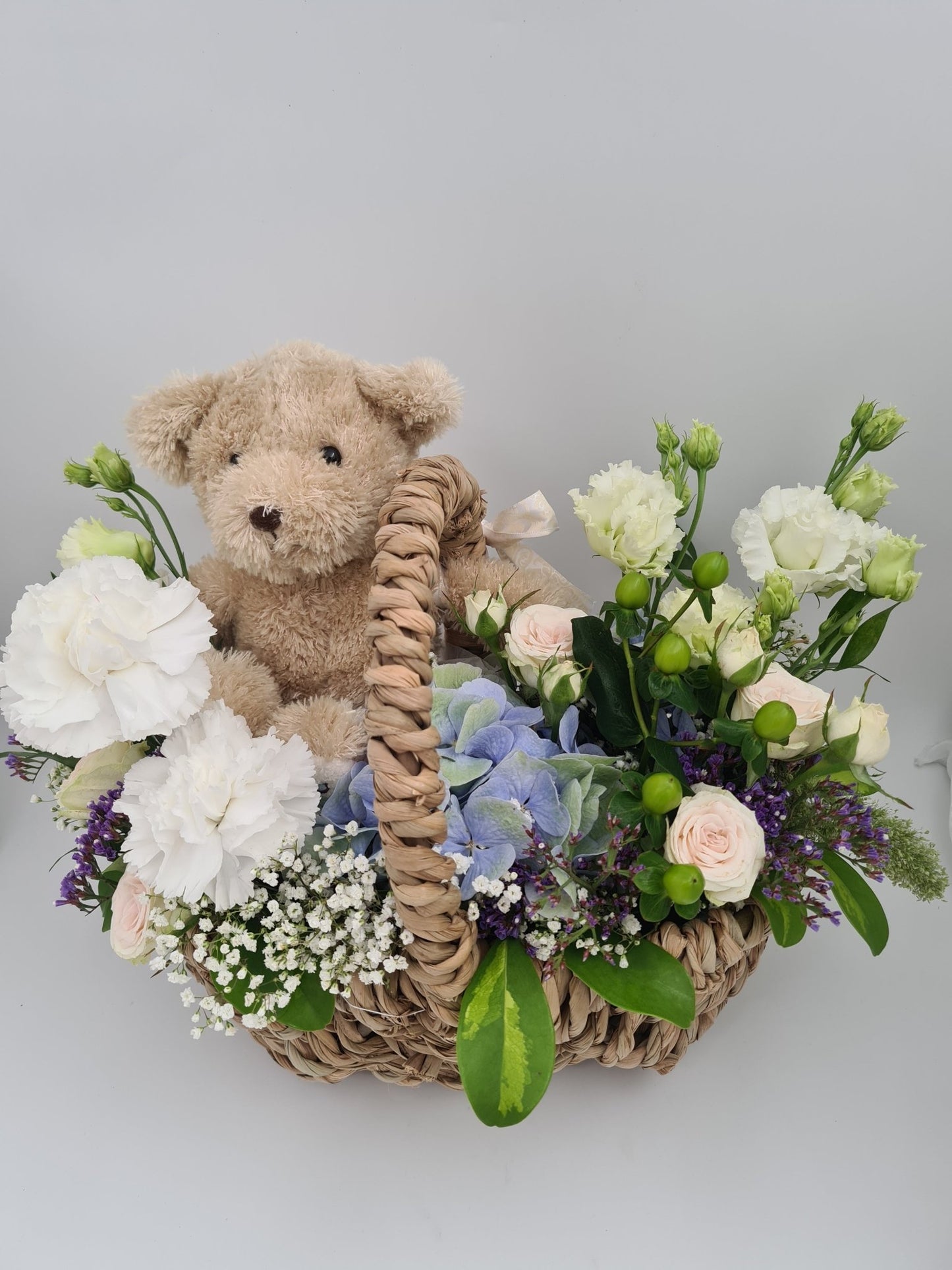 Panier de fleurs - Naissance bébé - Osiris Fleurs