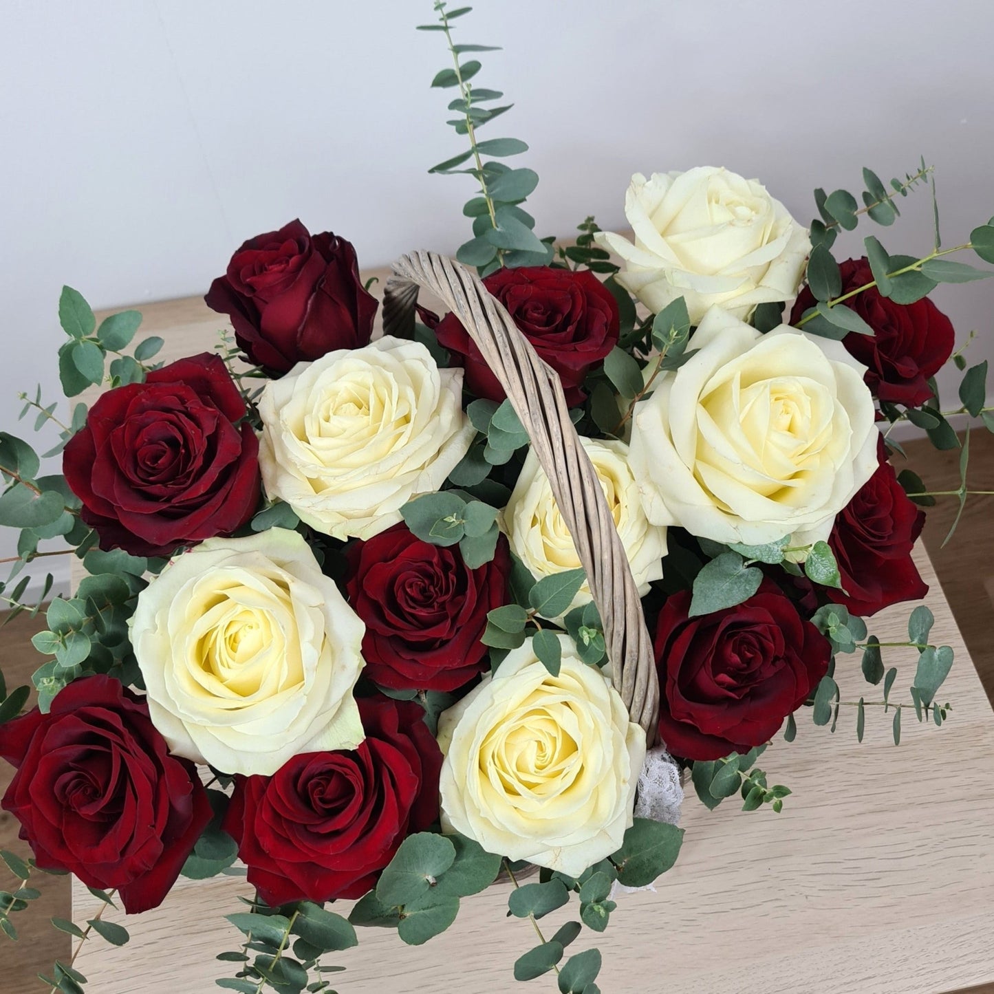 Panier de roses - Osiris Fleurs