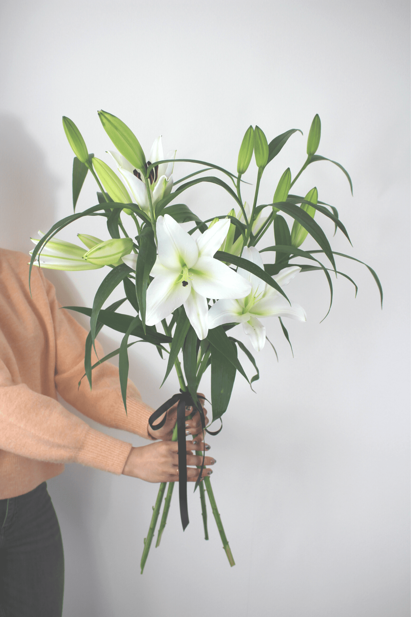 Bouquet annuel - Lys Blanc Oriental - Osiris Fleurs
