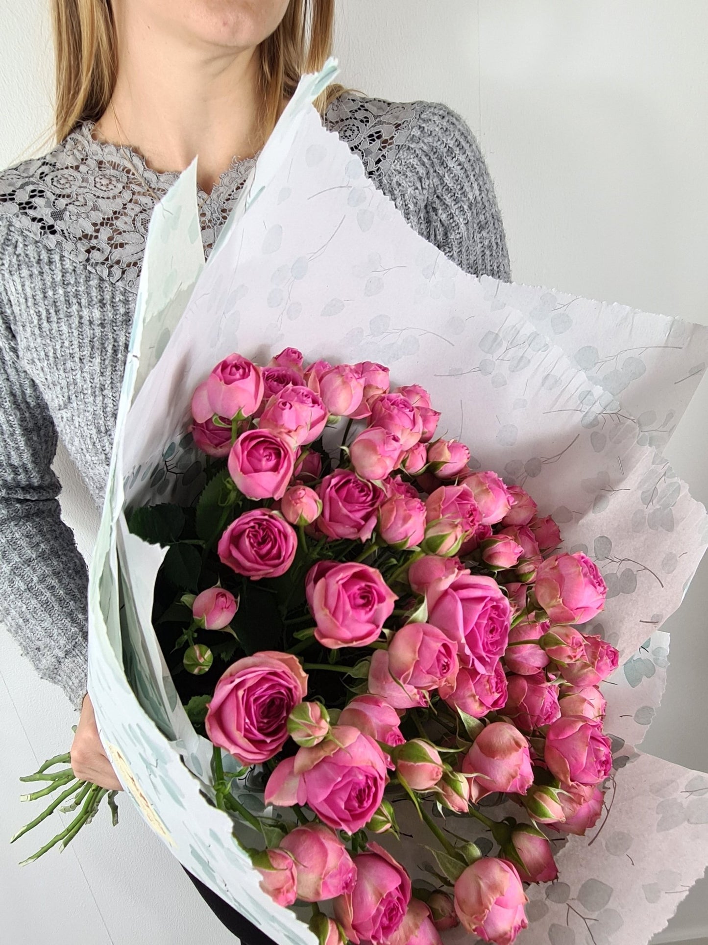 Bouquet annuel - Rose en branche - Osiris Fleurs