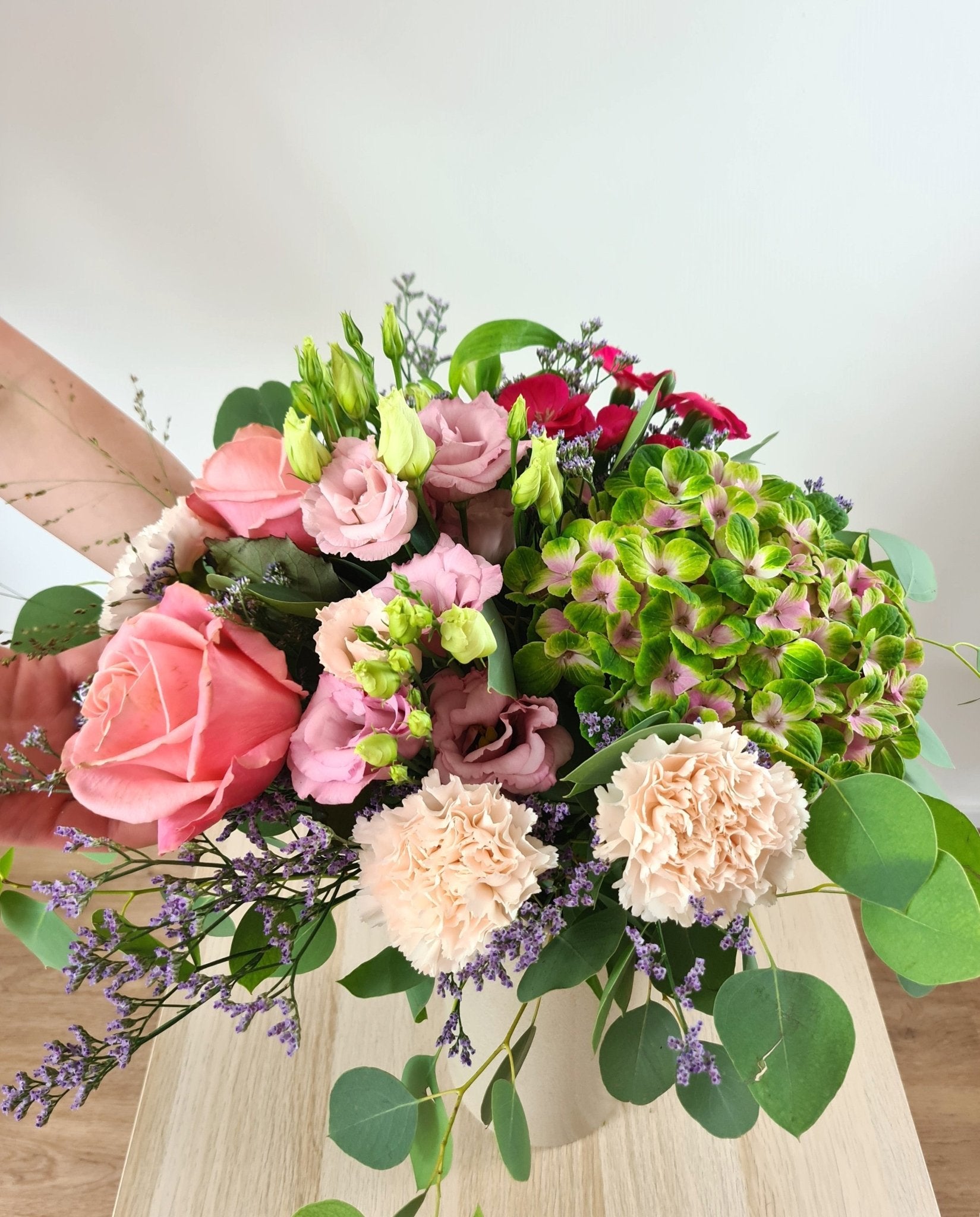 Bouquet saison avec hortensias - Osiris Fleurs
