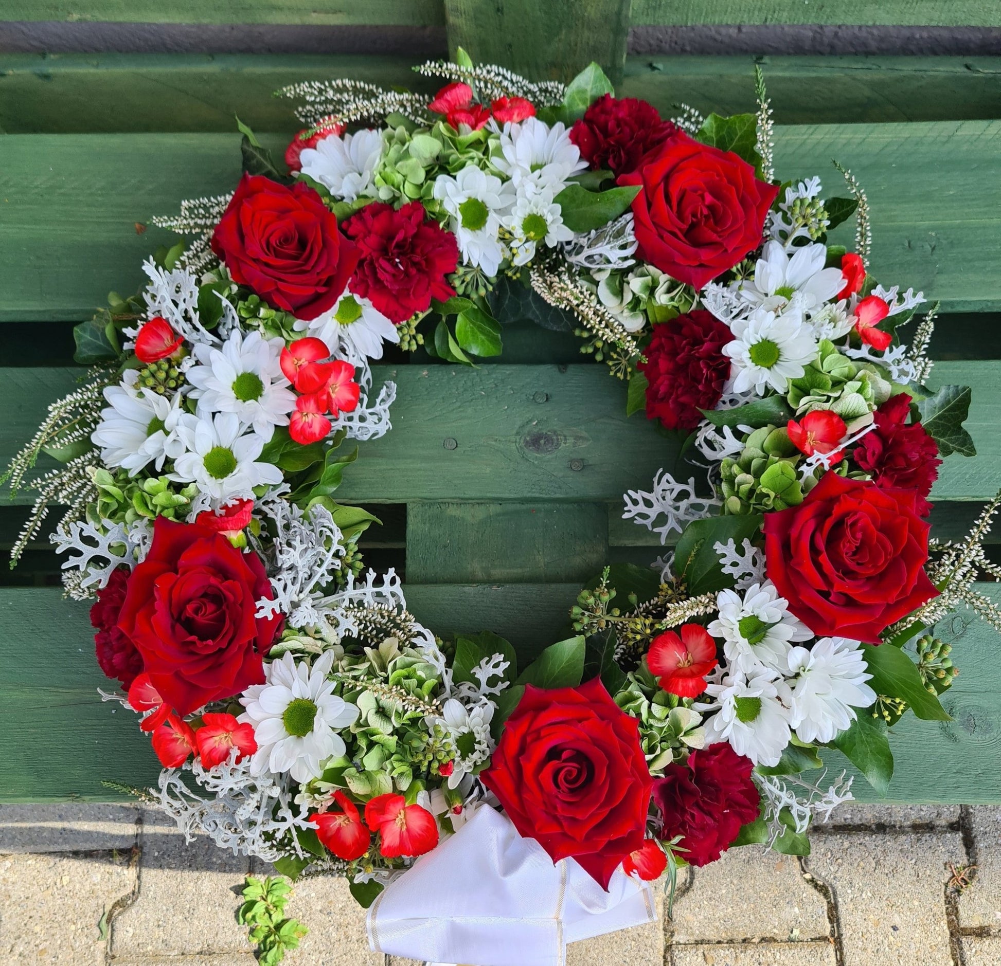 Couronne de fleurs - dernier hommage - Osiris Fleurs
