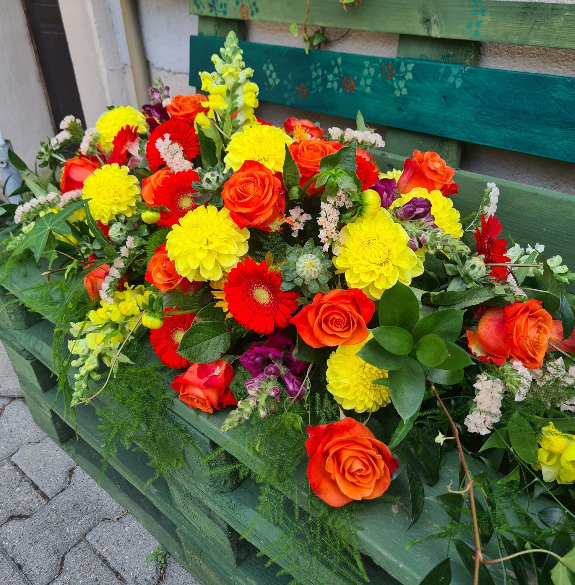 Gerbe de fleurs funéraire - Osiris Fleurs