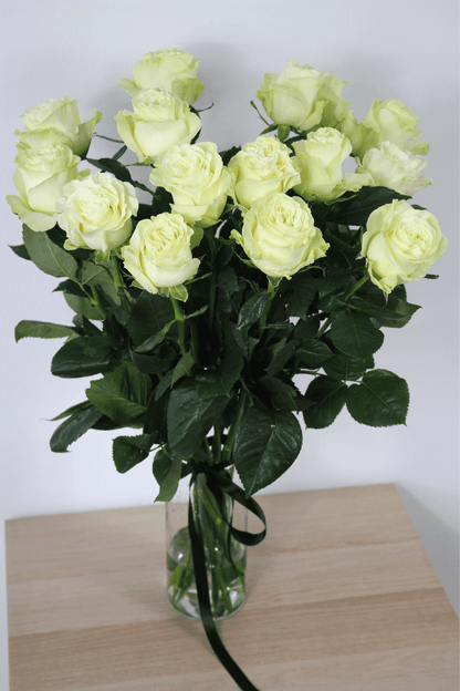 Bouquet annuel - Roses Blanches - Osiris Fleurs